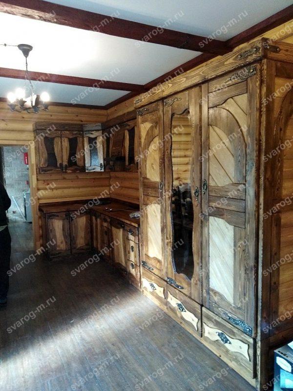 Шкаф под старину из дерева для дома, дачи, бани, сауны- Сварог Мебель № 011-1